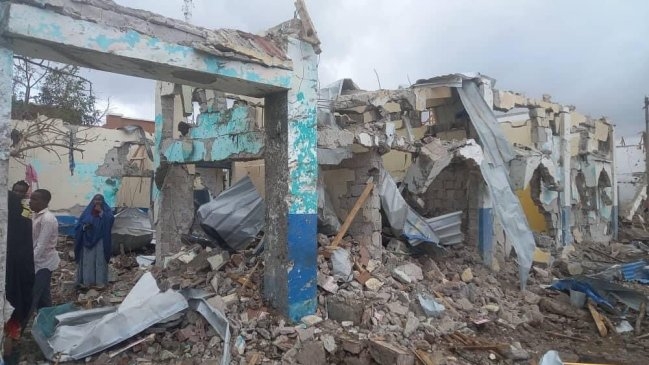 Tres muertos y nueve heridos en el ataque yihadista a un hotel en Somalia