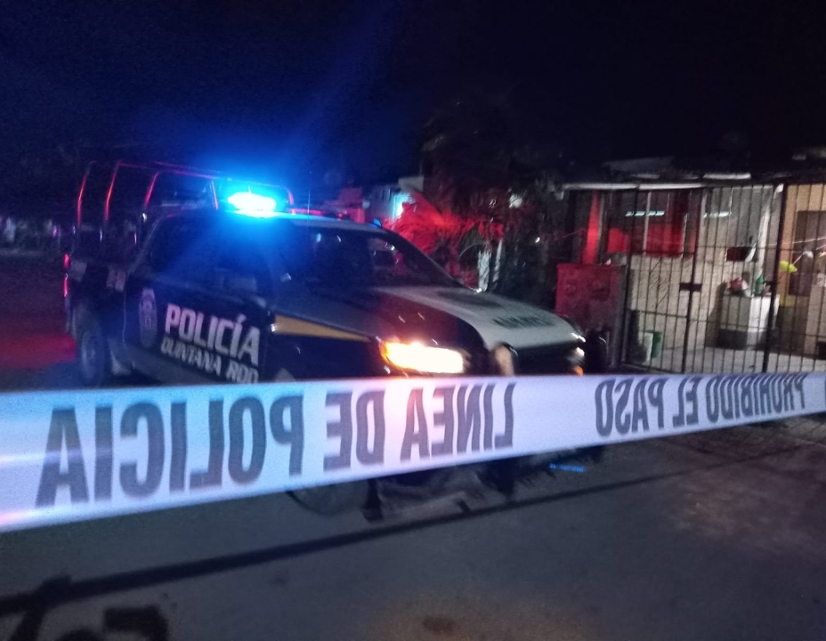 Hombres a bordo de una motocicleta disparan contra auto en la región 221 de Cancún Hombres a bordo de una motocicleta disparan contra auto en la región 221 de Cancún