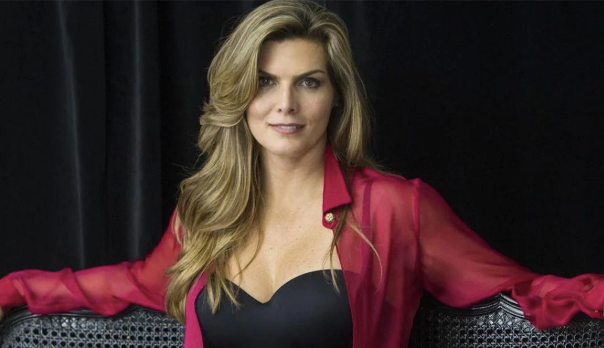 Montserrat Oliver reveló cómo fue que decidió terminar su matrimonio, luego de conocer a Yolanda Andrade, quien según ella, le cambió la vida Montserrat Oliver reveló cómo fue que decidió terminar su matrimonio, luego de conocer a Yolanda Andrade, quien según ella, le cambió la vida