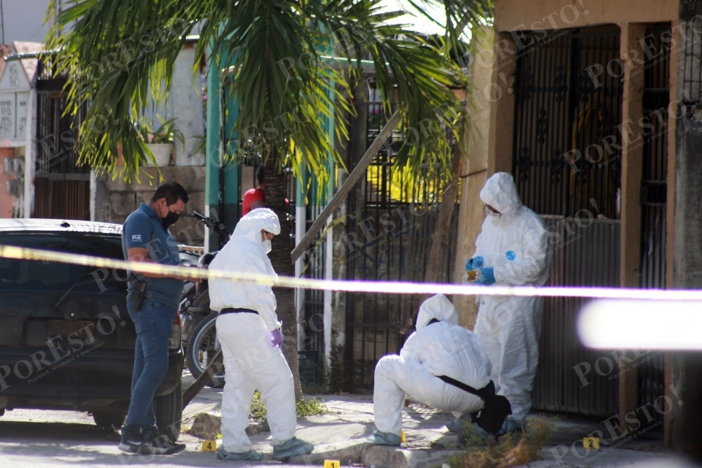 Los casquillos hallados tras el asesinato de la mujer de 68 años en Cancún fueron asegurados por Servicios Periciales de la FGE Quintana Roo Los casquillos hallados tras el asesinato de la mujer de 68 años en Cancún fueron asegurados por Servicios Periciales de la FGE Quintana Roo