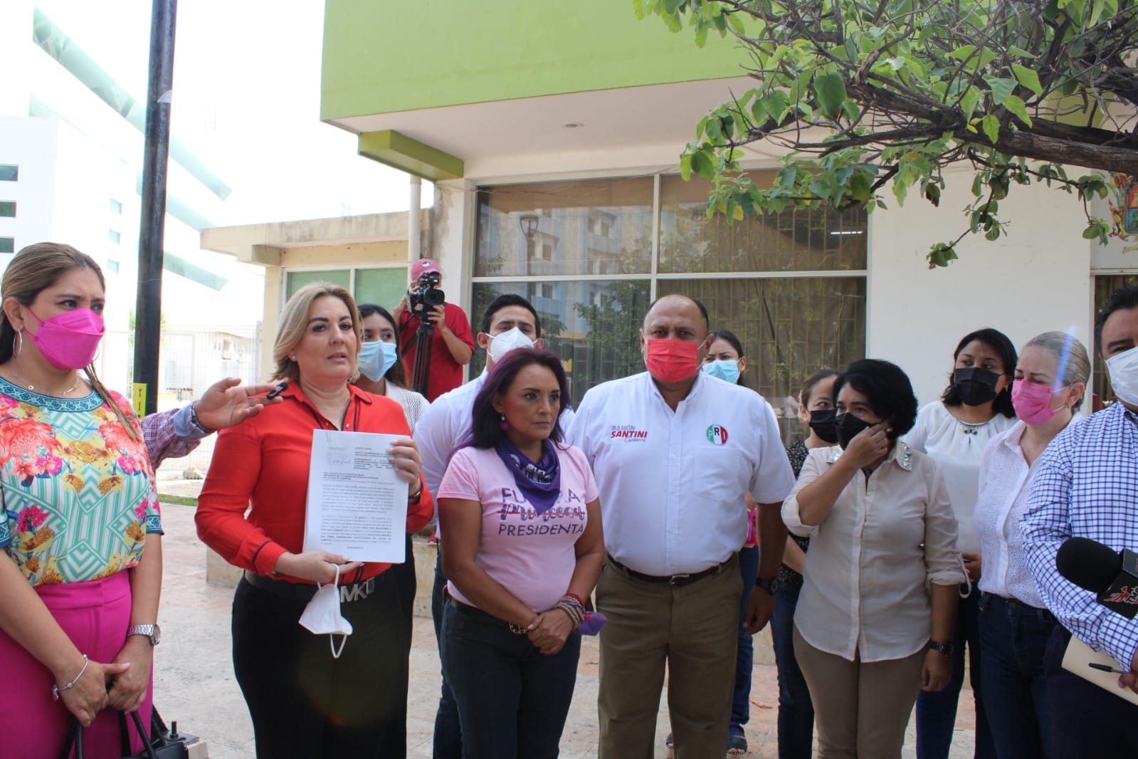 La legisladora Laura Baqueiro Ramos destacó que es lamentable el registro de calumnias contra militantes del PRI La legisladora Laura Baqueiro Ramos destacó que es lamentable el registro de calumnias contra militantes del PRI