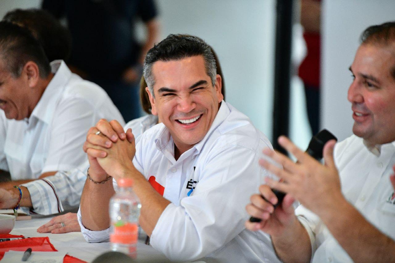 El polémico Diputado Federal por Campeche aseguró que las decisiones de la Cámara no pueden estar sujetas a caprichos El polémico Diputado Federal por Campeche aseguró que las decisiones de la Cámara no pueden estar sujetas a caprichos