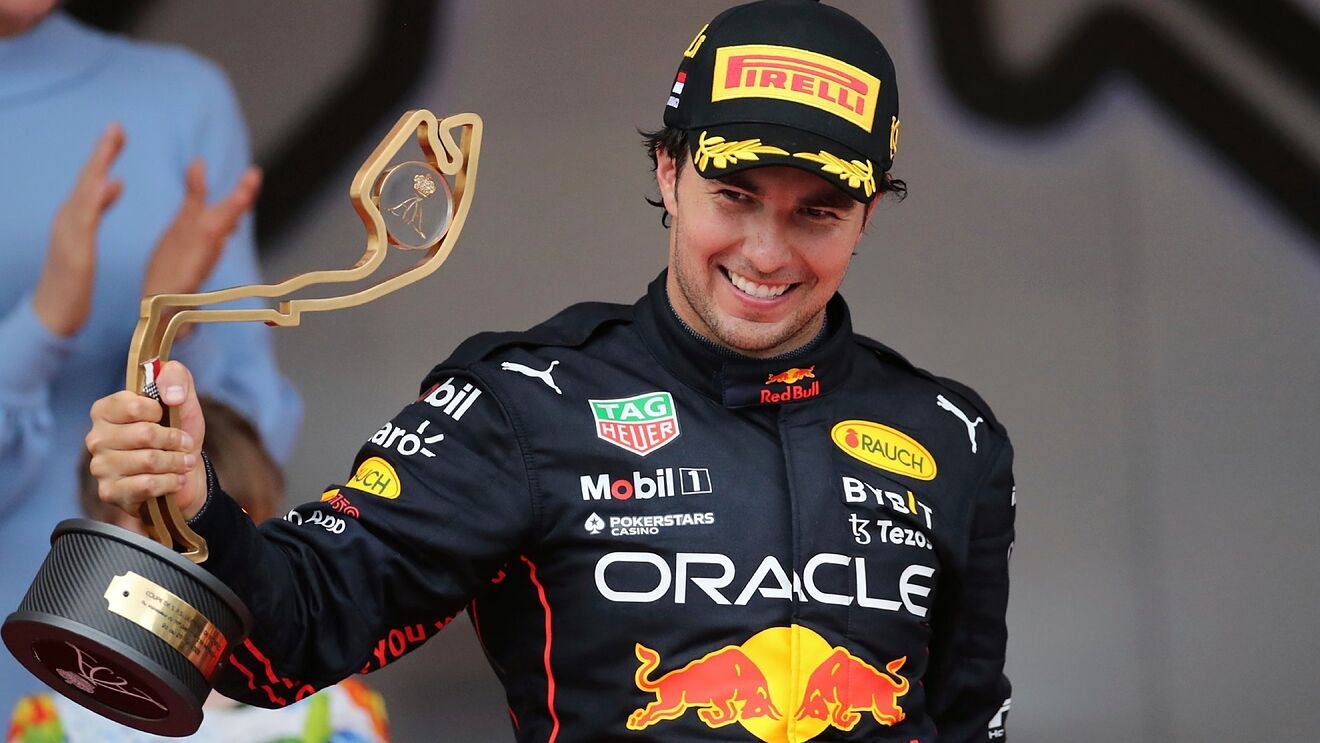 El volante mexicano Checo Pérez iniciará cuarto en el Gran Premio Británico El volante mexicano Checo Pérez iniciará cuarto en el Gran Premio Británico