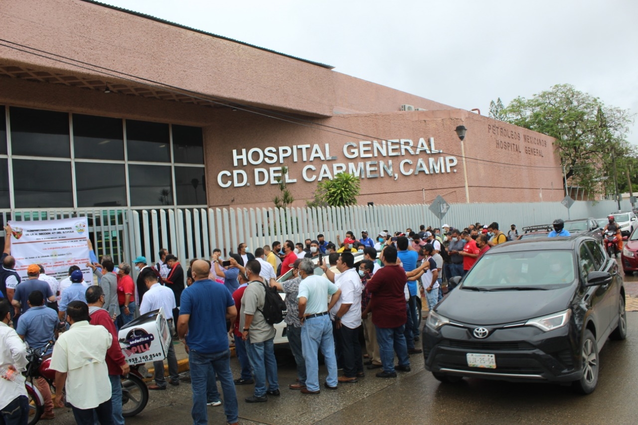 Aseguran que los jubilados tienen el derecho a libre movilidad, lo que quiere decir que si me presentó al Hospital de Pemex en Mérida o en otro lugar se le debe surtir las medicinas Aseguran que los jubilados tienen el derecho a libre movilidad, lo que quiere decir que si me presentó al Hospital de Pemex en Mérida o en otro lugar se le debe surtir las medicinas