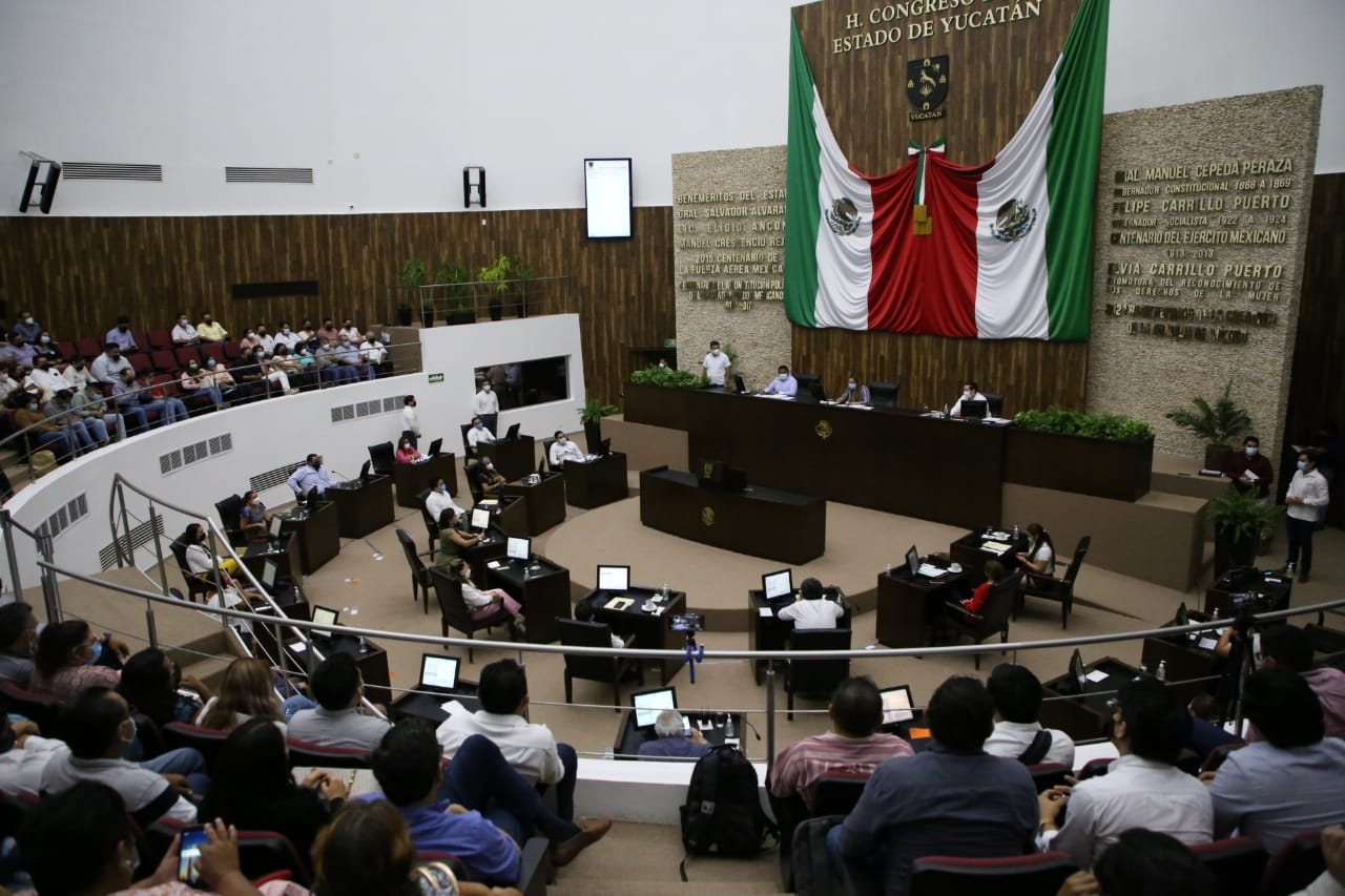 La Ley del ISSTEY fue aprobada con 17 a favor y 7 en contra