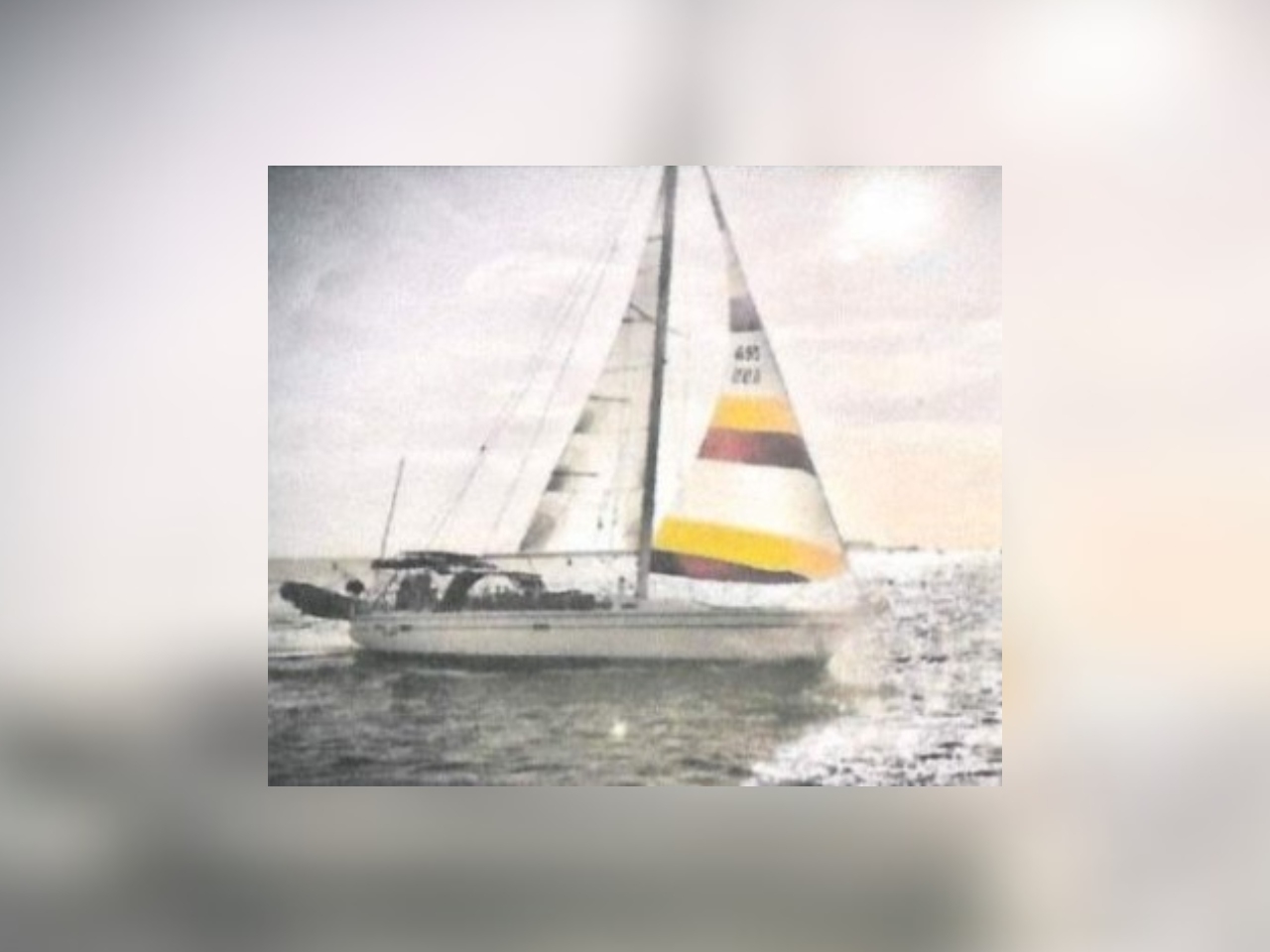 El velero 'One Love' tenía como destino Guatemala, pero sus tripulantes y la embarcación ni han sido localizadas desde su último registro en Isla Mujeres El velero 'One Love' tenía como destino Guatemala, pero sus tripulantes y la embarcación ni han sido localizadas desde su último registro en Isla Mujeres