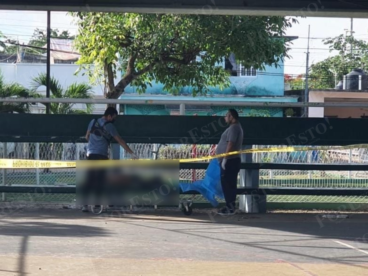 El cuerpo de 'El Trailero' fue llevado al Servicio Médico Forense en Cozumel mientras se localiza a sus familiares