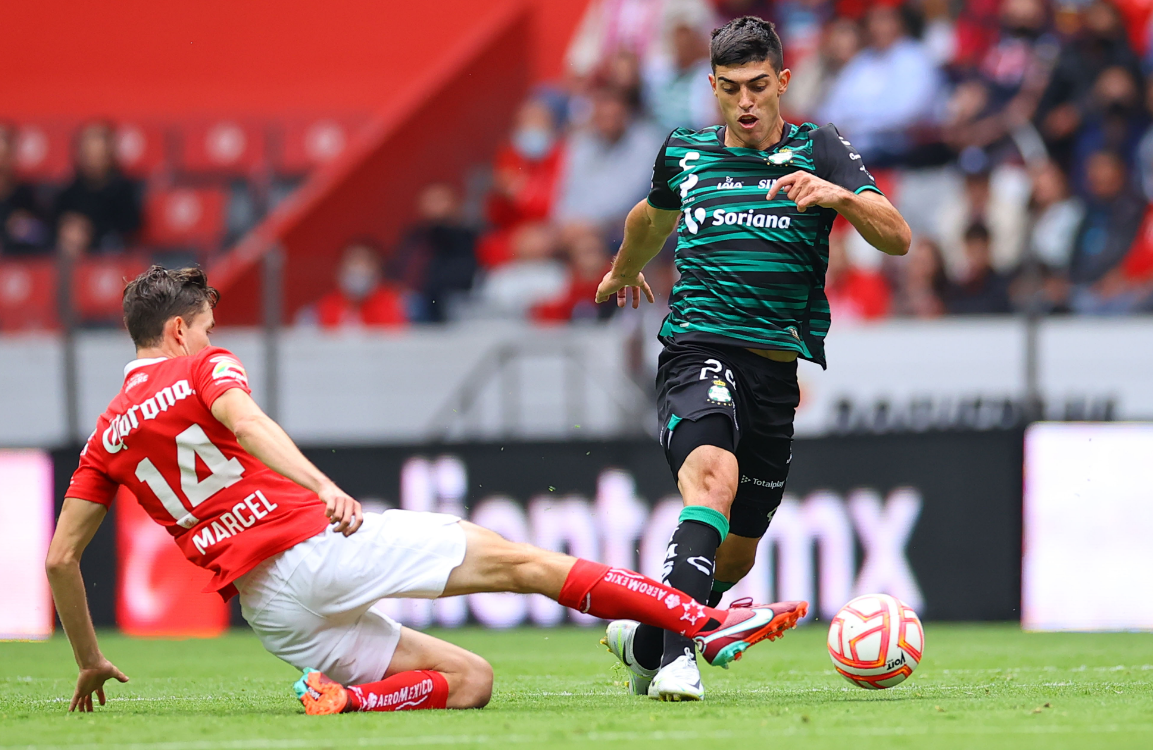 Los Diablos Rojos se impusieron con goles de Leo Fernández y Jordan Sierra; por Santos Laguna descontó Hugo Rodríguez Los Diablos Rojos se impusieron con goles de Leo Fernández y Jordan Sierra; por Santos Laguna descontó Hugo Rodríguez