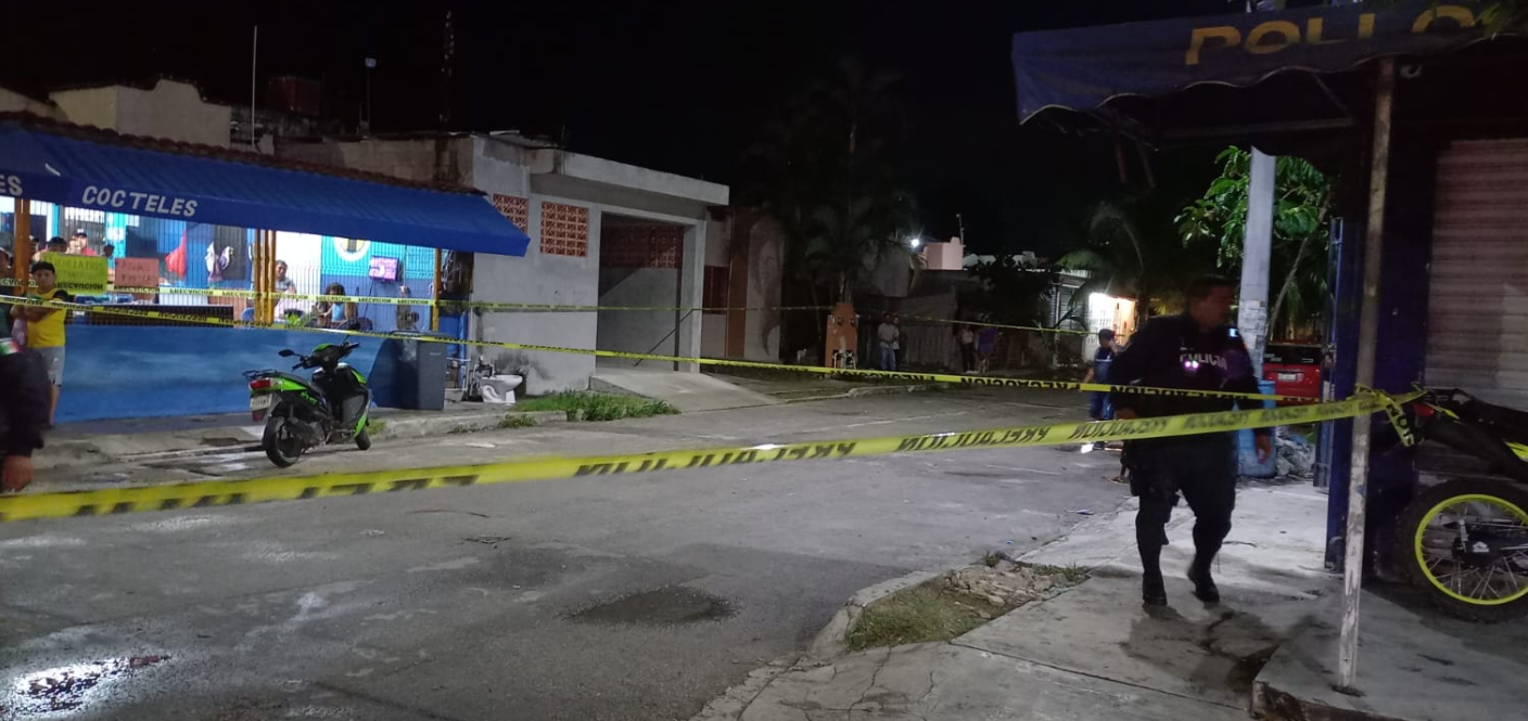 El atentado ocurrió frente a una coctelería ubicada en la avenidan Xel-Ha con calle Jamaica El atentado ocurrió frente a una coctelería ubicada en la avenidan Xel-Ha con calle Jamaica