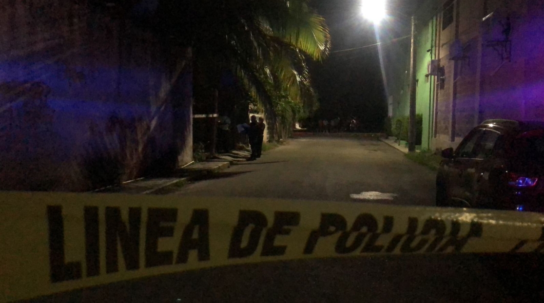 Asesinan a balazos a un hombre al interior de su vivienda en Cancún