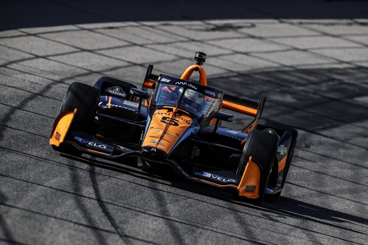 Pato O'Ward se queda con el triunfo de las 300 vueltas de Iowa Pato O'Ward se queda con el triunfo de las 300 vueltas de Iowa