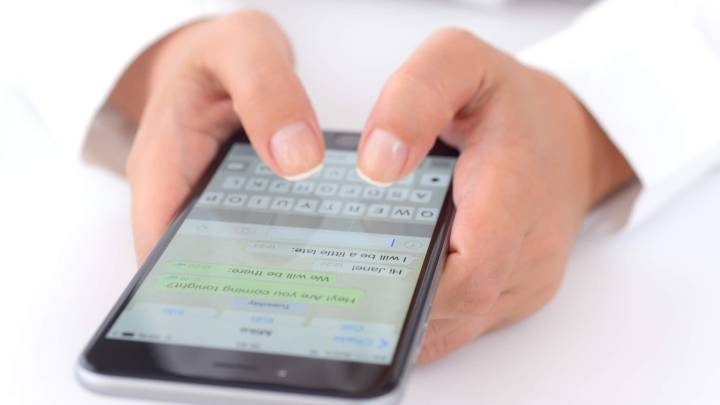 Así puedes poner letras cursivas, tachadas y negritas en WhatsApp