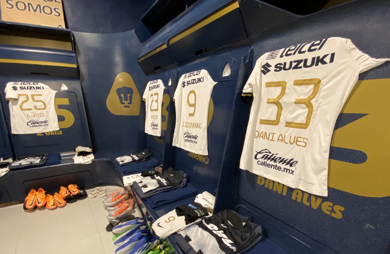 ¡Llegó el debut! Dani Alves va de inicio con Pumas en el partido contra Mazatlán