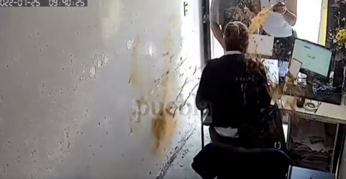 El video de la agresión se viralizó este miércoles. Foto: Especial El video de la agresión se viralizó este miércoles. Foto: Especial