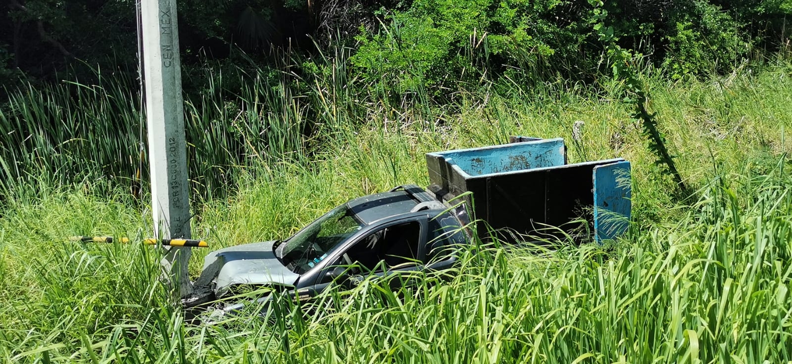 Camioneta termina fuera del camino y deja varios lesionados en Ciudad del Carmen