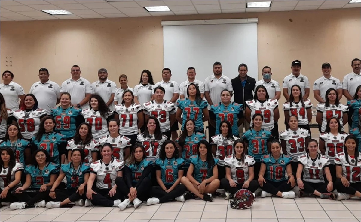 La selección femenil de futbol americano no ha conseguido vuelo a Finlandia