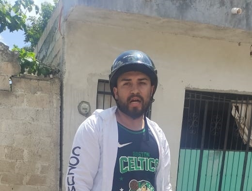 El sujeto fue llevado ante las autoridades de Migración.