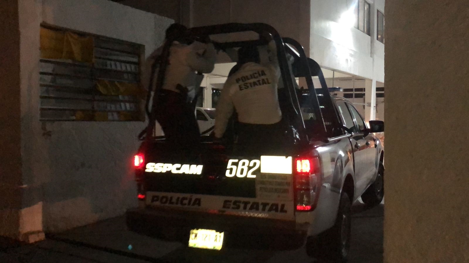 El abogado amenazó a los policías con demandarlos luego de ser detenido por robar El abogado amenazó a los policías con demandarlos luego de ser detenido por robar