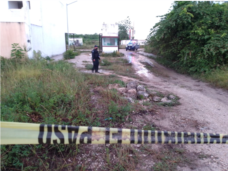 Al parecer se trata de un hombre quien fue privado de la vida cuyas causas aún se desconocen