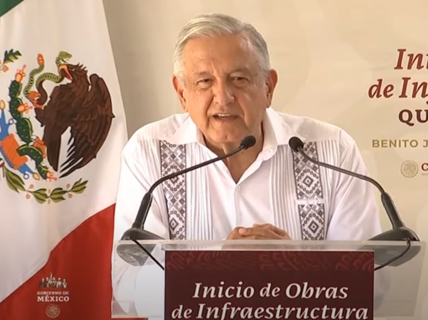 El Presidente de México destacó que su política de abrazos no balazos en Cancún