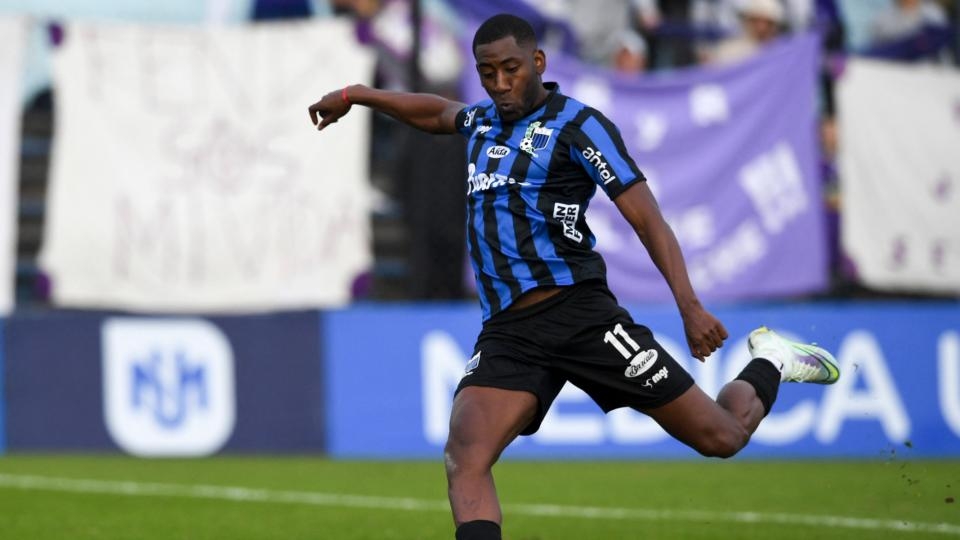 Gonzalo Carneiro llegaría a Cruz Azul en unos días