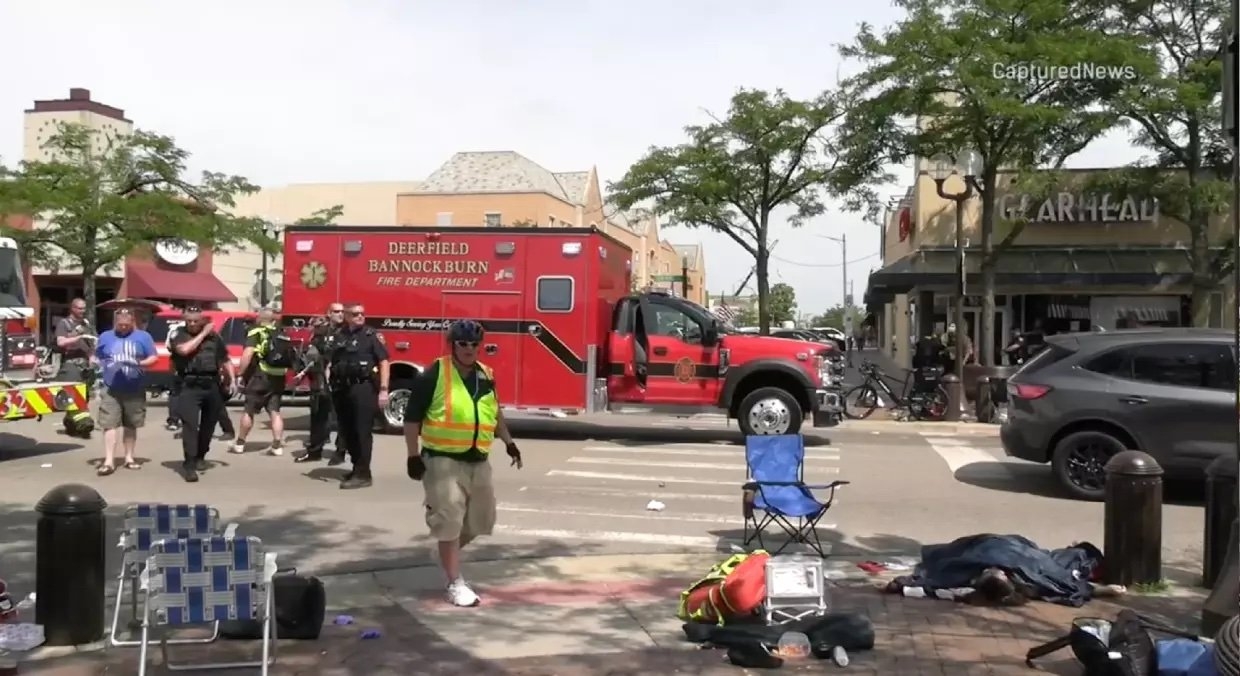 Las autoridades identifican al autor de tiroteo de Illinois como Robert Crimo