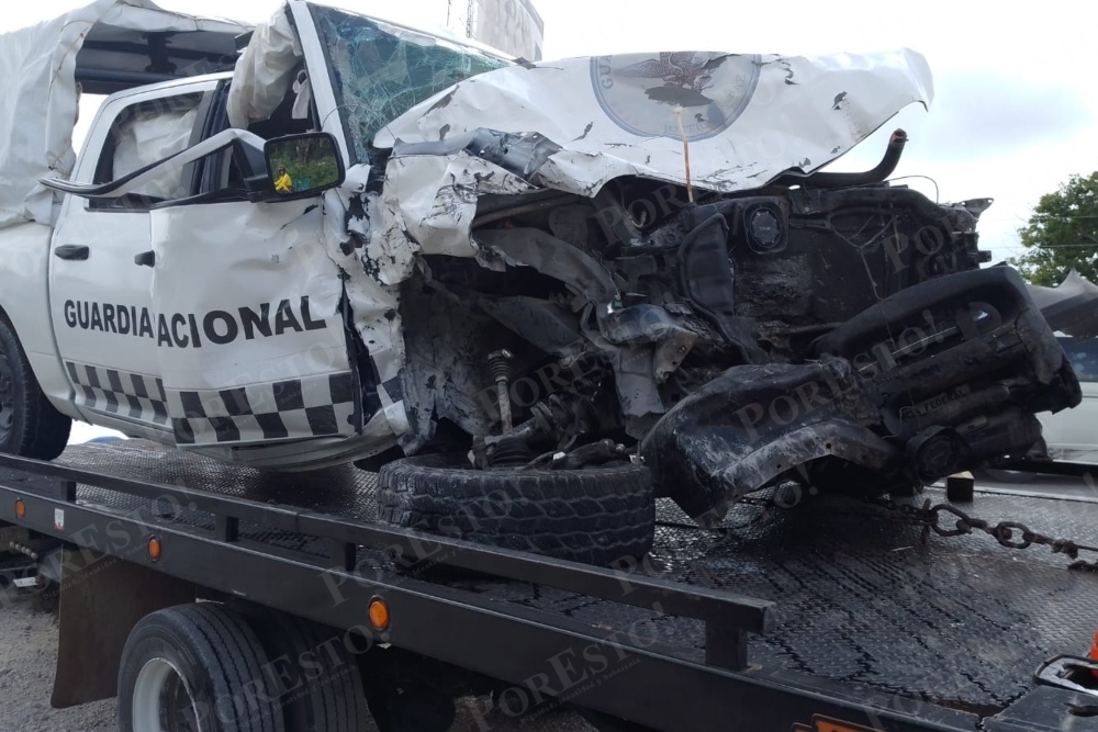 Choque en el Boulevard Colosio de Cancún deja elementos de la Guardia Nacional heridos
