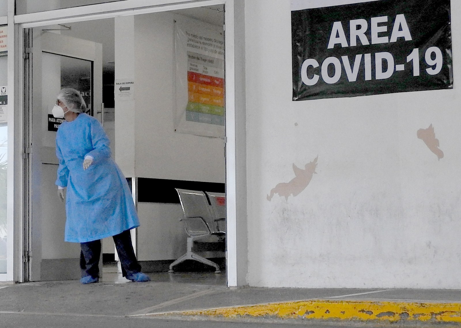 El pasado mes de junio, se registró un nuevo pico de contagios por COVID-19 en Quintana Roo, pasando de 200 a 803 casos en 24 horas