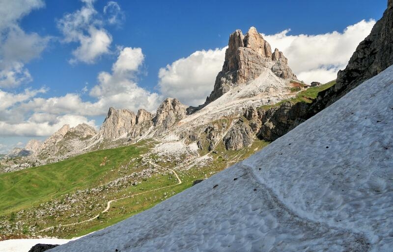 El español había salido de senderismo pero se extravió en los Alpes italianos El español había salido de senderismo pero se extravió en los Alpes italianos