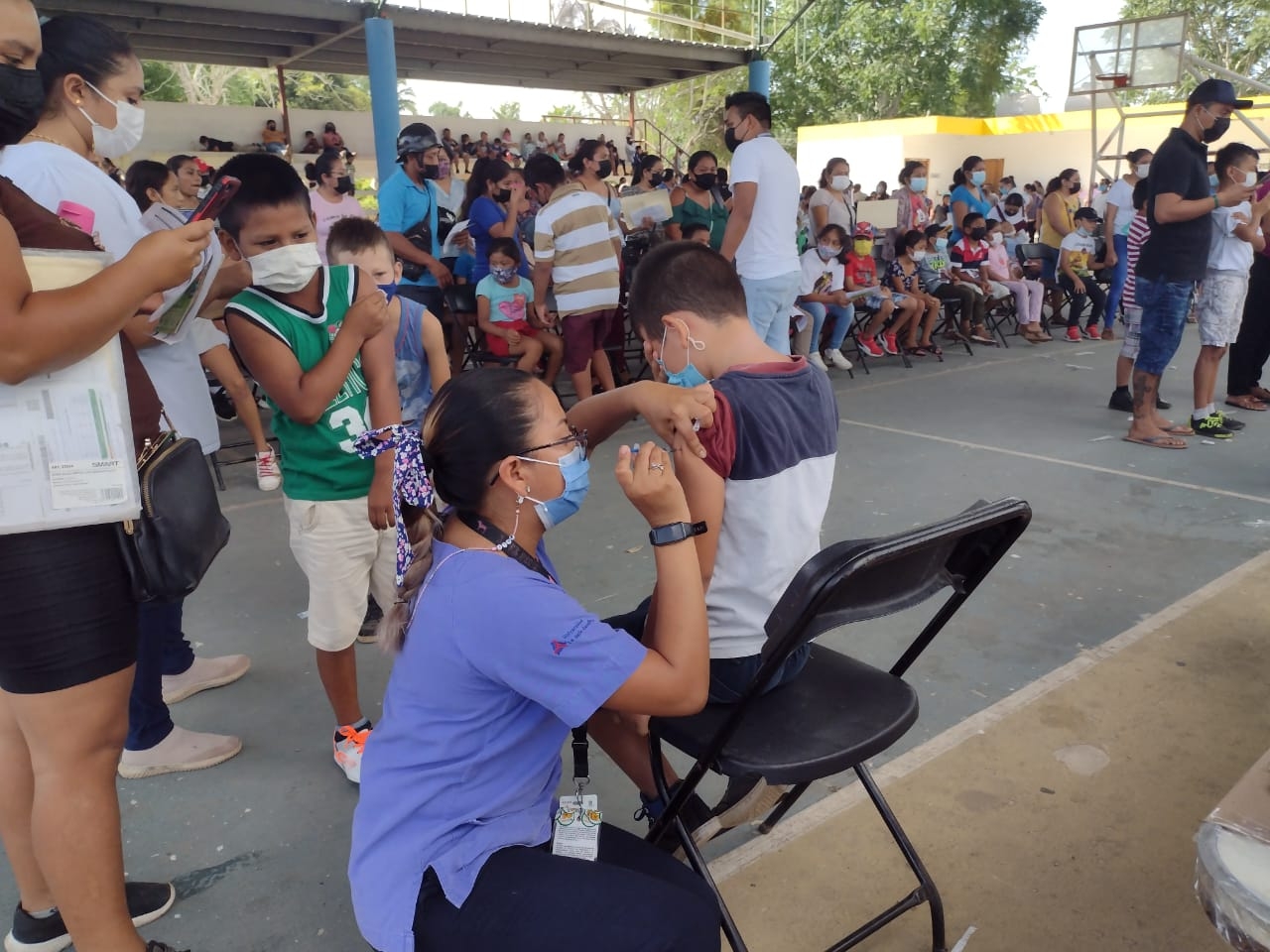 La vacunación contra el COVID-19 en Felipe Carrillo Puerto registró alta afluencia en su segundo día, pues van más de mil niños inmunizados La vacunación contra el COVID-19 en Felipe Carrillo Puerto registró alta afluencia en su segundo día, pues van más de mil niños inmunizados