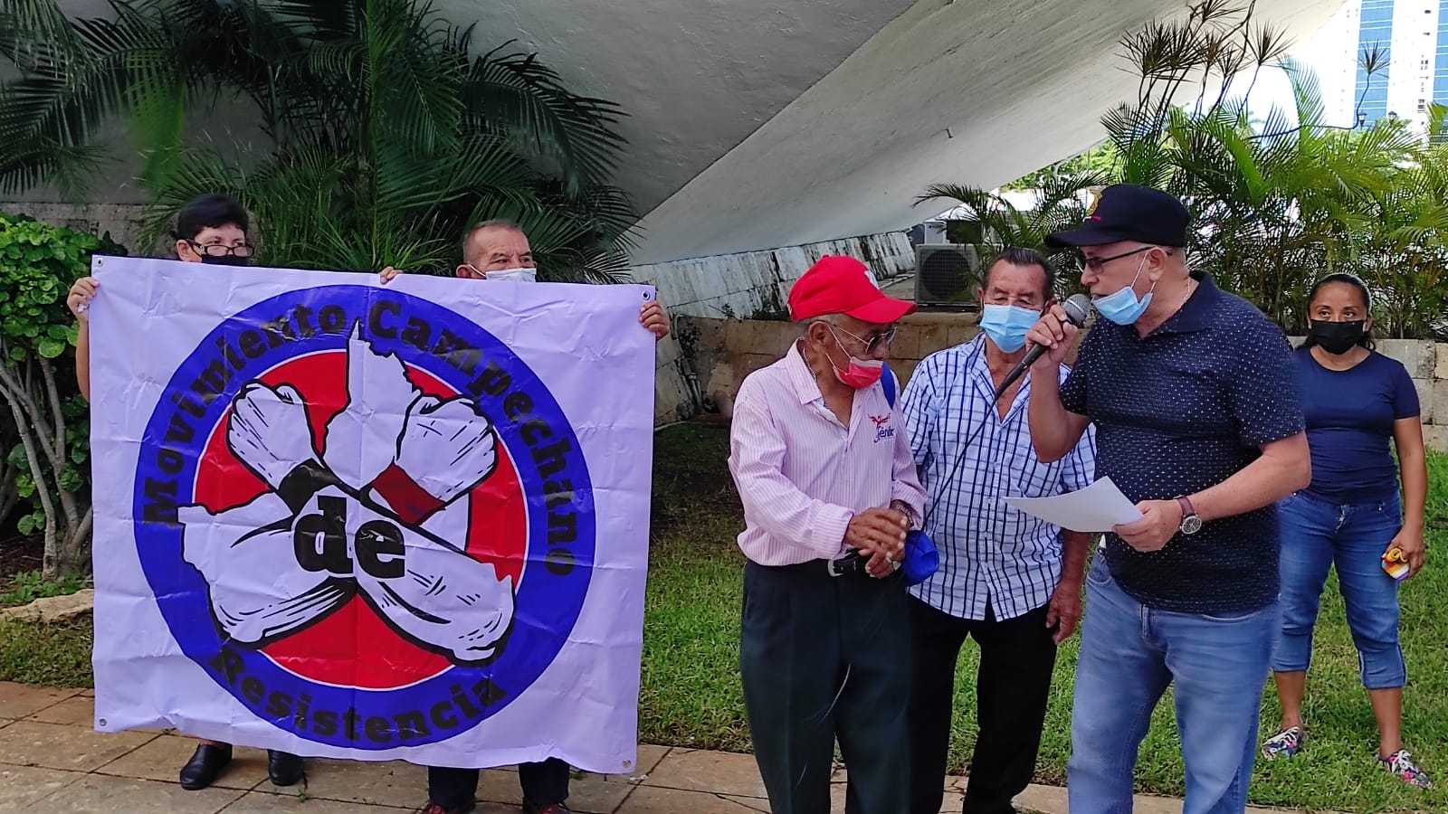 "Desde que llegó Layda Sansores y su séquito al gobierno del estado, solamente ha incrementado el número de delitos", denunció