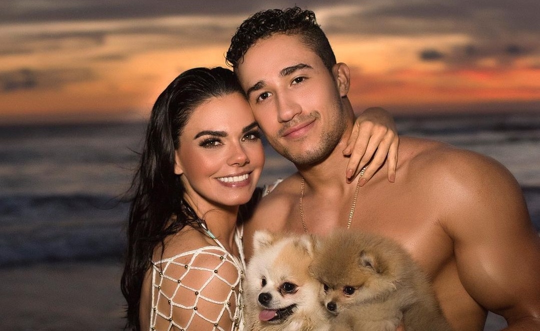 Livia Brito y su novio Mariano Martínez no se han pronunciado al respecto