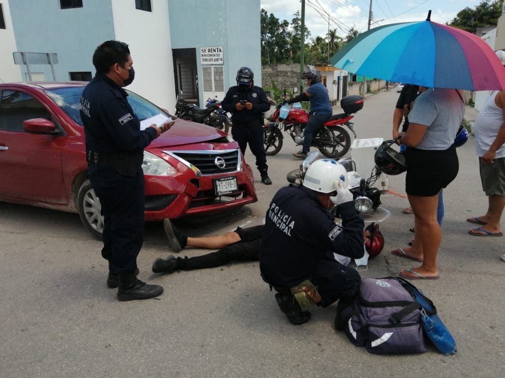 El conductor fue atendido por la Cruz Roja