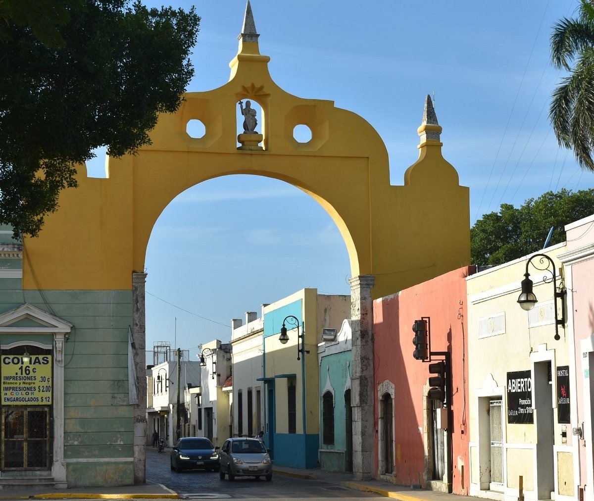 En un principio había 18 arcos en el primer cuadro de la ciudad de Mérida En un principio había 18 arcos en el primer cuadro de la ciudad de Mérida