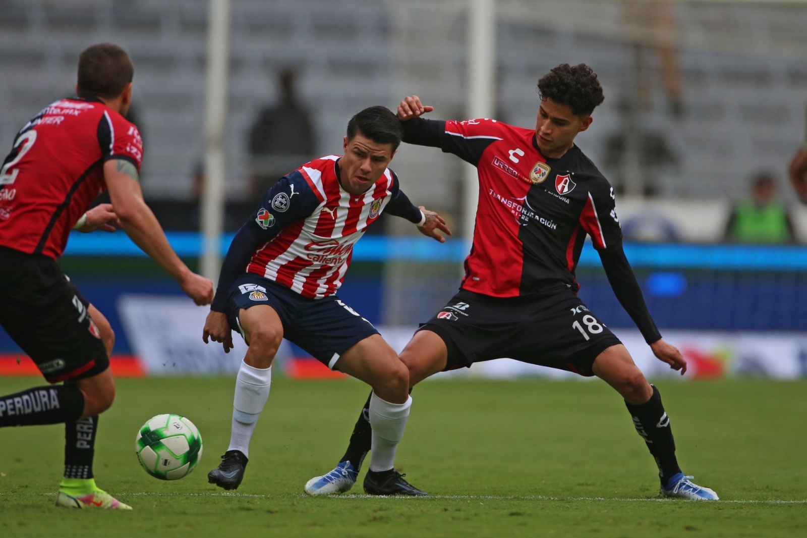 Chivas recibe la visita de su acérrimo rival de ciudad en el Estadio Akron