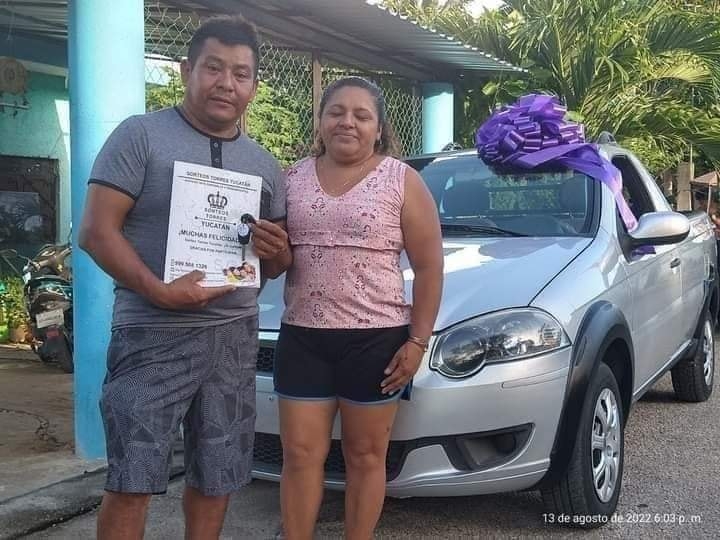 El hombre dijo que sacrificó una parranda para poder comprar el boleto El hombre dijo que sacrificó una parranda para poder comprar el boleto