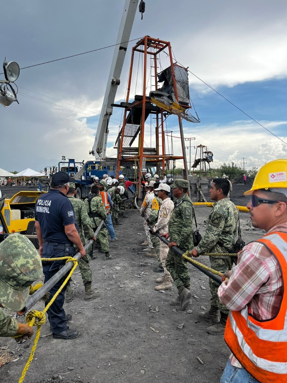 Los 10 mineros quedaron atrapados dentro del pozo 'El Pinabete' el pasado 3 de agosto en Coahuila Los 10 mineros quedaron atrapados dentro del pozo 'El Pinabete' el pasado 3 de agosto en Coahuila