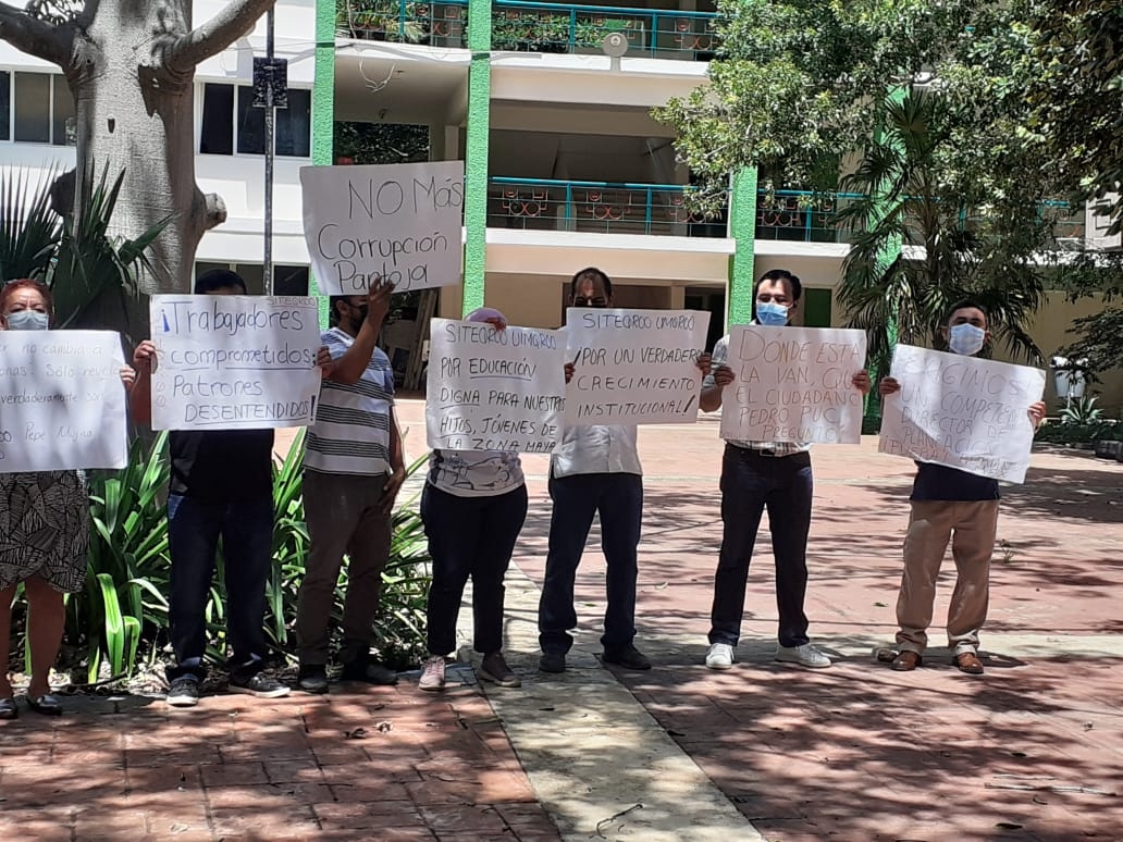 Docentes de la Universidad Maya de Q.Roo acusan corrupción de directivos