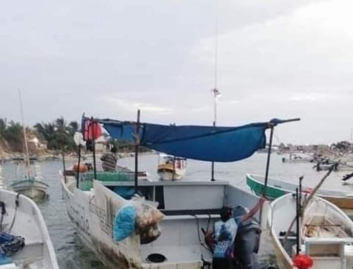 Pescadores de Celestún insisten en que el mal clima no lo ha dejado trabajar