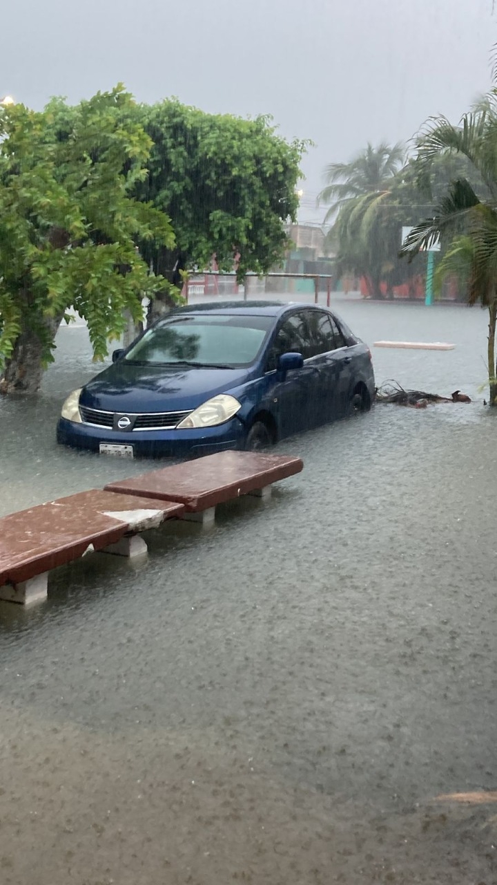 La Onda Tropical 23 ocasionó fuertes lluvias en Chetumal a su paso La Onda Tropical 23 ocasionó fuertes lluvias en Chetumal a su paso
