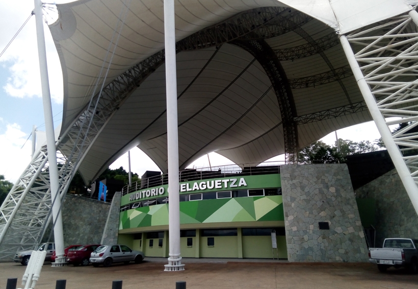 Los restaurantes cercanos al auditorio Guelaguetza serán inspeccionados tras el caso de intoxicación en Oaxaca Los restaurantes cercanos al auditorio Guelaguetza serán inspeccionados tras el caso de intoxicación en Oaxaca