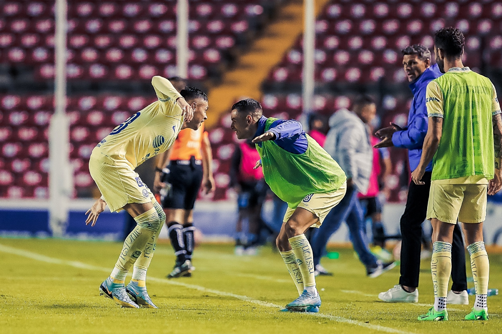 América vence al Querétaro y suma quinta victoria en fila en el Apertura América vence al Querétaro y suma quinta victoria en fila en el Apertura