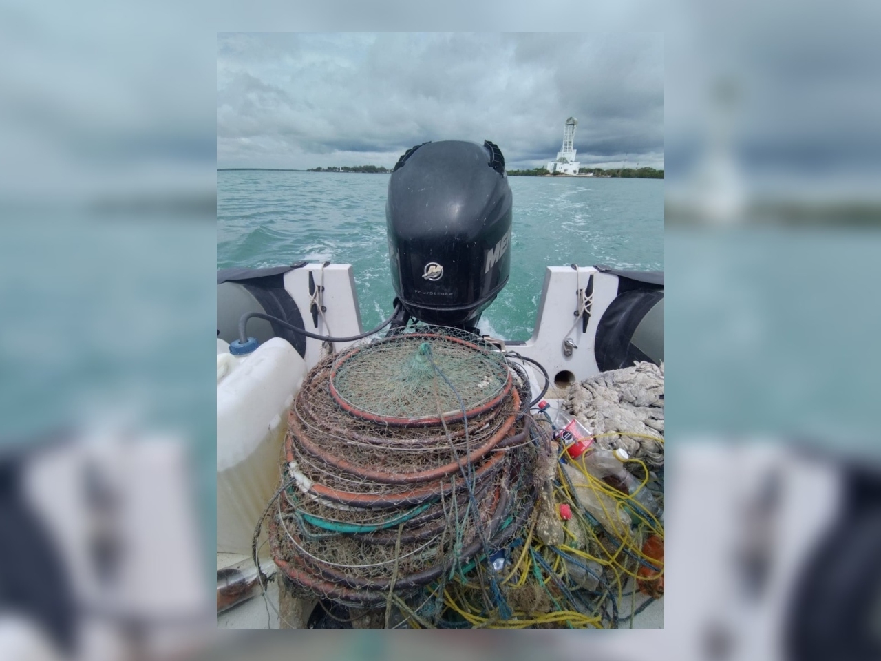 Las redes y trampas retiradas en Chetumal quedaron bajo el resguardo de la Semar en la capital de Quintana Roo Las redes y trampas retiradas en Chetumal quedaron bajo el resguardo de la Semar en la capital de Quintana Roo