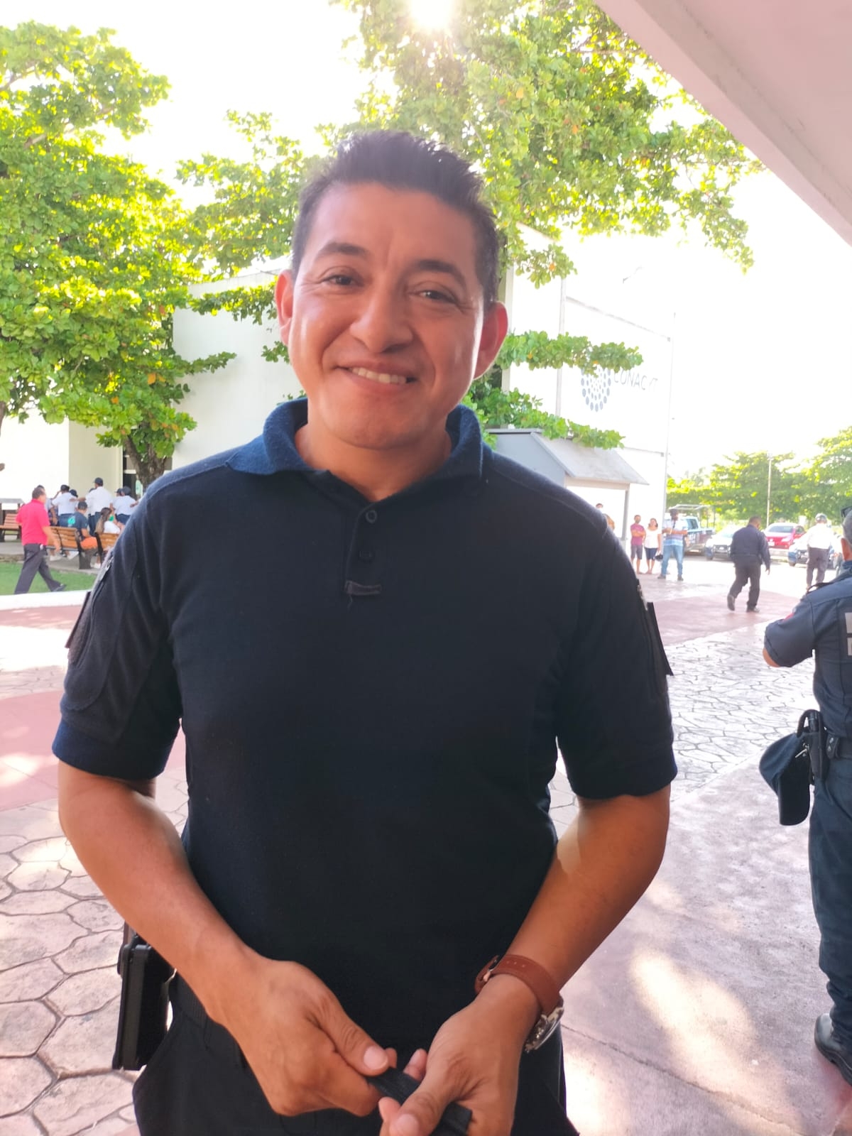 El Maestre Gabriel Formoso recibió su nombramiento como subdirector de la Policía de Cozumel este 26 de agosto El Maestre Gabriel Formoso recibió su nombramiento como subdirector de la Policía de Cozumel este 26 de agosto