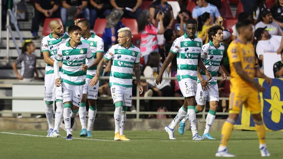 Santos ocupa el quinto lugar en la Tabla General de Apertura 2022 de la Liga MX, mientras que el Atlético San Luis está en el octavo puesto Santos ocupa el quinto lugar en la Tabla General de Apertura 2022 de la Liga MX, mientras que el Atlético San Luis está en el octavo puesto