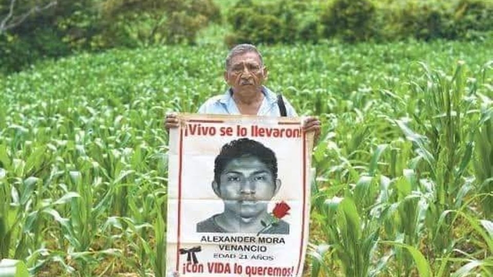 El padre de Alexander Mora Venancio murió la noche de ayer tras sufrir un infarto