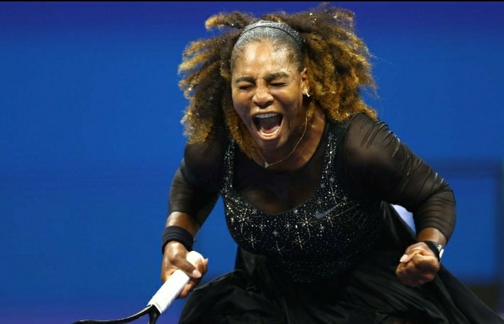 Serena Williams vence en la primera ronda del Abierto de Estados Unidos y retrasa el retiro