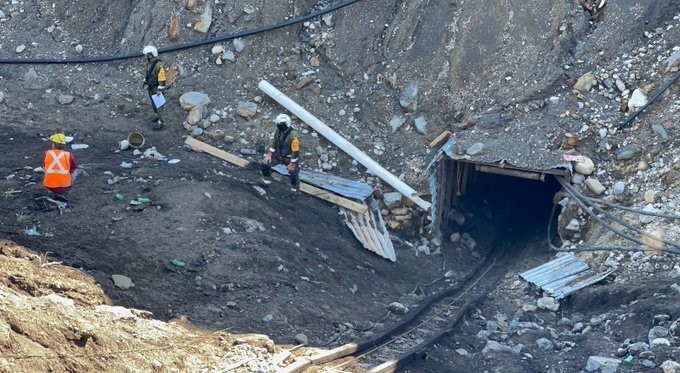 Los trabajos de rescate de los 10 mineros continuarán