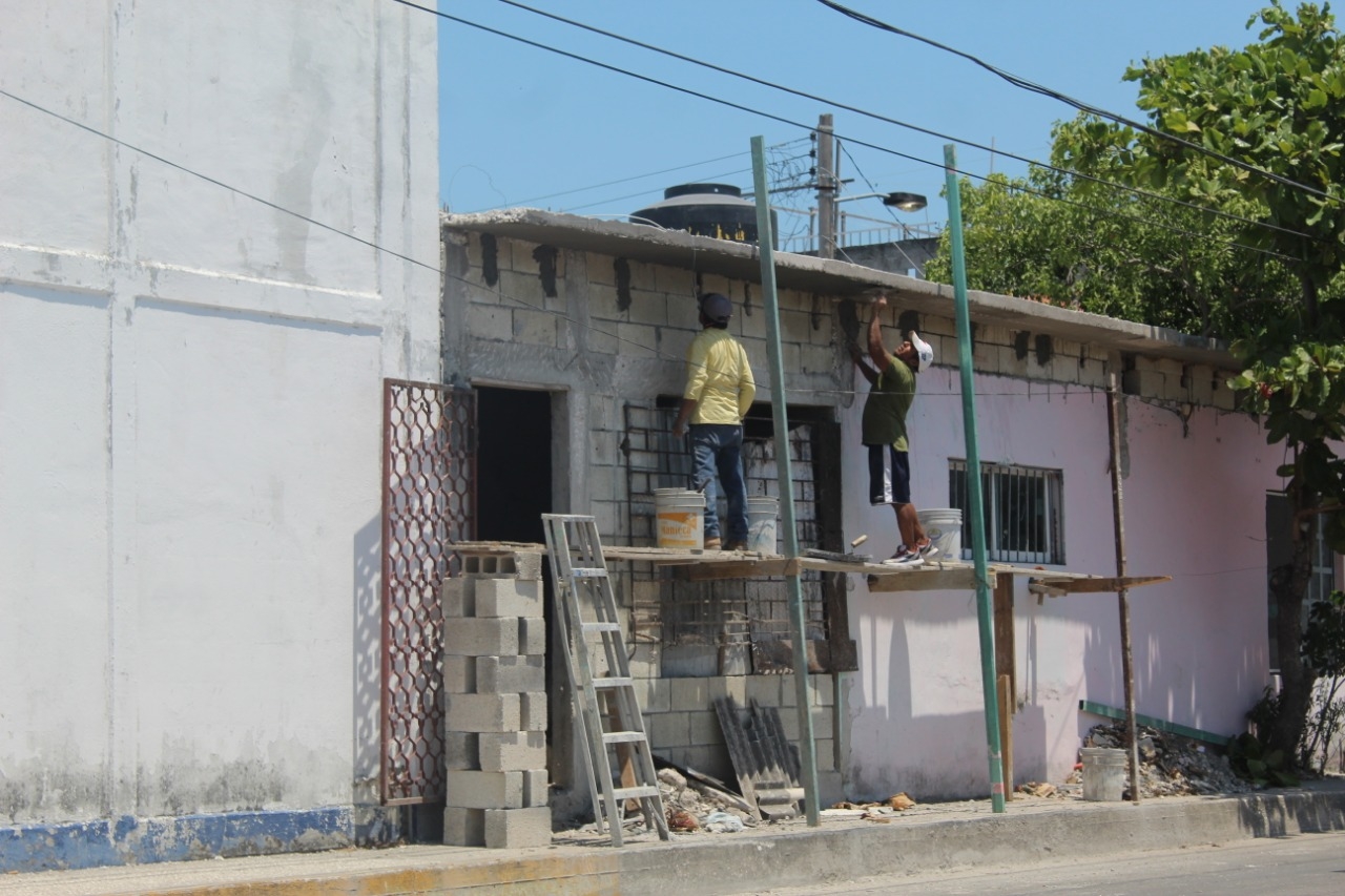 El modo de operación de los estafadores se centra en viviendas que están en construcción; se acercan a los dueño y les piden dinero a cambio de prerrogativas El modo de operación de los estafadores se centra en viviendas que están en construcción; se acercan a los dueño y les piden dinero a cambio de prerrogativas