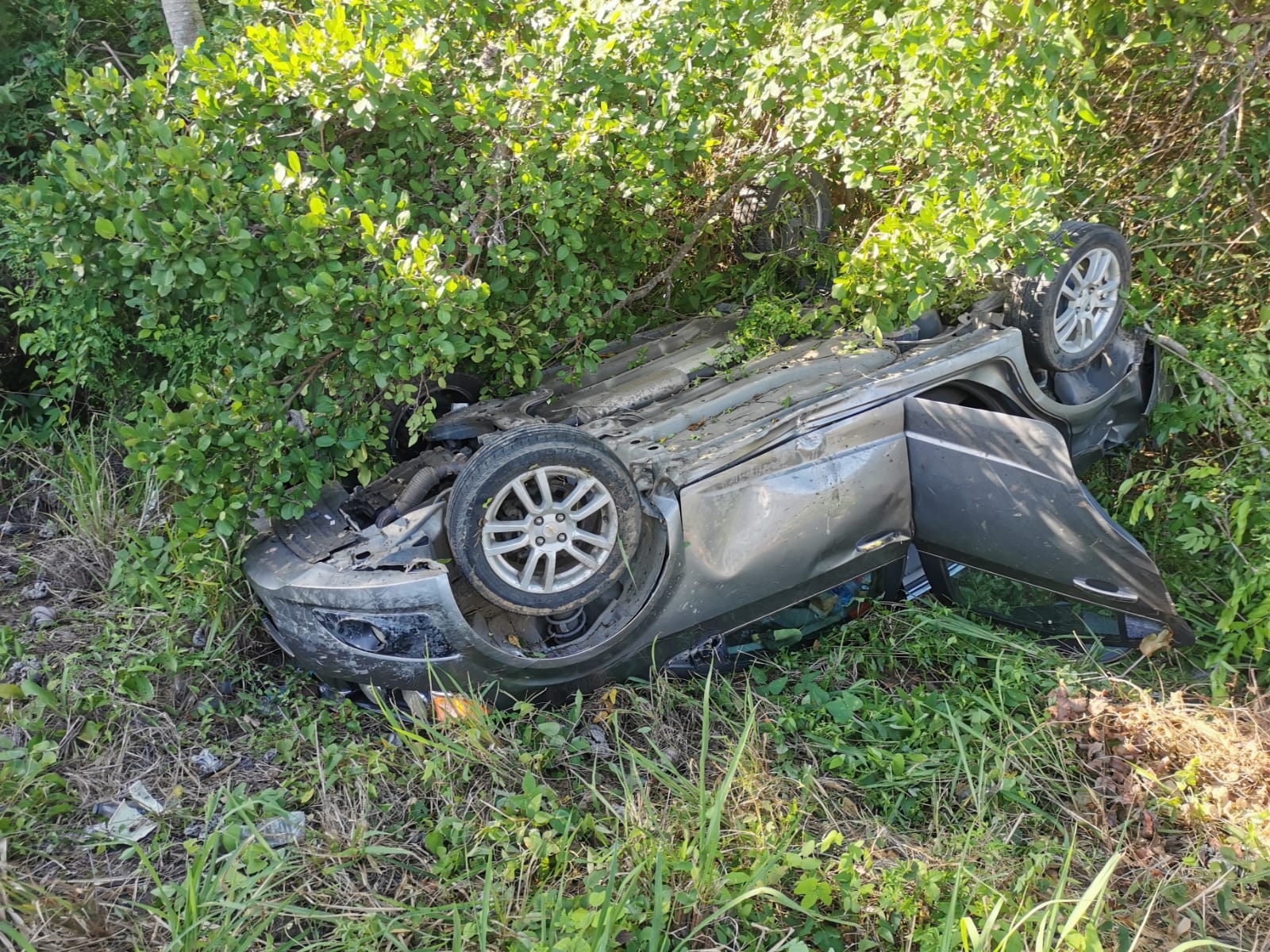 Los pasajeros señalaron que su seguro se haría cargo de los daños